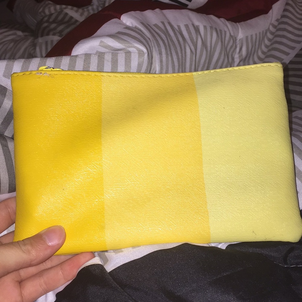 Hand bag